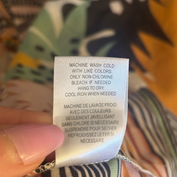 DR2 Multicolor Abstract Kimono - Picture 8 of 9